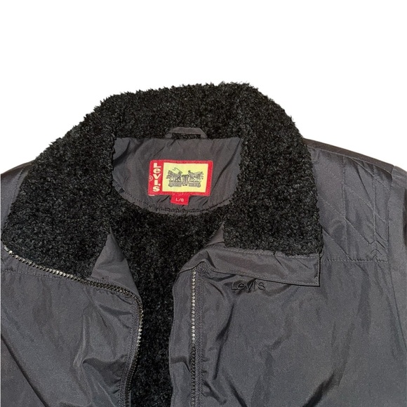 Levi's Black Bomber Jacket with Sherpa Collar - Picture 1 of 10